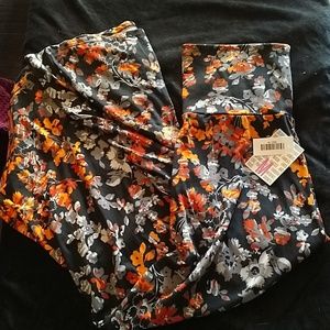 LulaRoe maxi skirt.